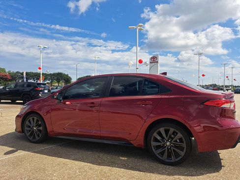 Used 2024 Toyota Corolla SE FWD image 7