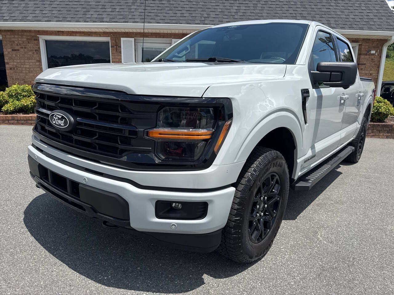 Used 2024 Ford F150 XLT w/ Equipment Group 302A MID AWD/4WD image 5