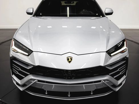 Used 2020 Lamborghini Urus image 12