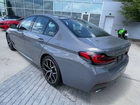 Used 2022 BMW 530e xDrive w/ Premium Package AWD/4WD image 8