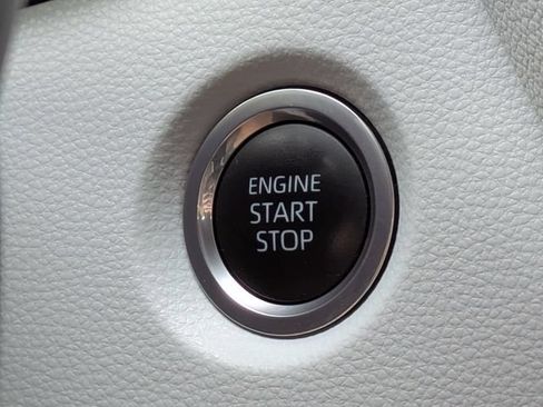 Used 2024 Toyota Corolla SE FWD image 30