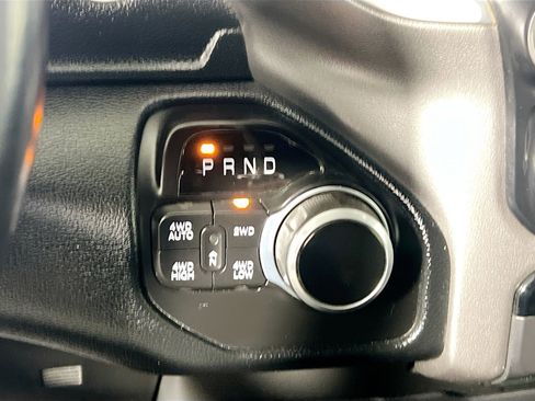 Used 2022 RAM 1500 Big Horn AWD/4WD image 23