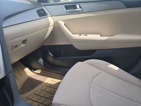Used 2016 Hyundai Sonata SE FWD image 17