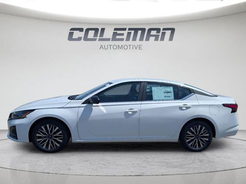 New 2026 Nissan Altima 2.5 SV FWD image 5
