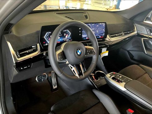 Used 2026 BMW X1 xDrive28i w/ M Sport Package image 8