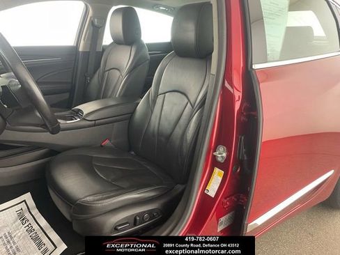 Used 2018 Buick LaCrosse Premium w/ Sun and Shade Package image 33