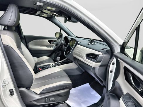 Certified 2025 Subaru Forester Limited AWD/4WD image 29