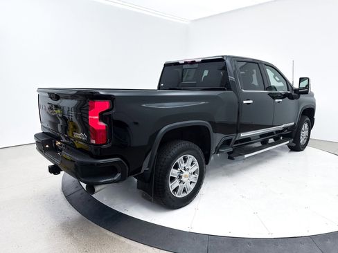 Used 2024 Chevrolet Silverado 2500 High Country w/ High Country Premium Package image 28