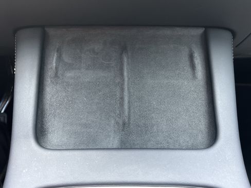 Used 2024 Tesla Model Y Long Range AWD/4WD image 7