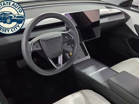 Used 2025 Tesla Model 3 Long Range RWD image 16
