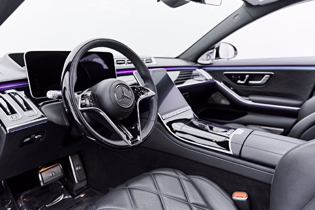 Used 2022 Mercedes-Benz Maybach S 580 4MATIC image 2