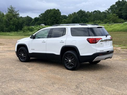 Used 2019 GMC Acadia SLT FWD image 3