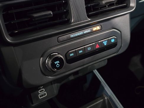 New 2025 Ford Maverick XL w/ Equipment Group 102A image 25