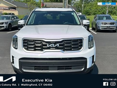 Certified 2023 Kia Telluride S AWD/4WD image 2