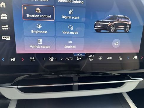 New 2026 Lincoln Nautilus Reserve image 19