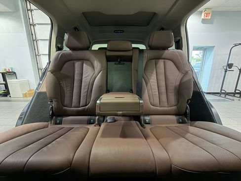 Used 2020 BMW X7 xDrive40i w/ Premium Package AWD/4WD image 29