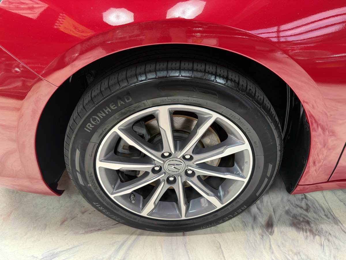 Used 2018 Acura TLX FWD image 34