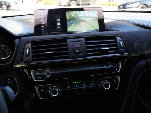 Used 2019 BMW M4 CS w/ Executive Package image 4