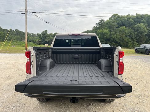 New 2026 Chevrolet Silverado 1500 ZR2 w/ LPO, Dark Essentials Package AWD/4WD image 26