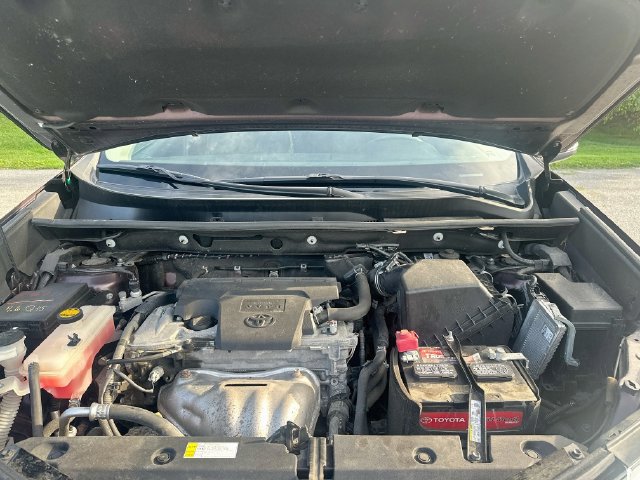 Used 2018 Toyota RAV4 XLE AWD/4WD image 29