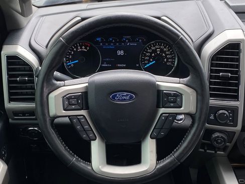 Used 2019 Ford F150 Lariat w/ Equipment Group 502A Luxury AWD/4WD image 23