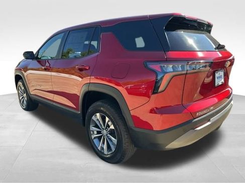 New 2026 Chevrolet Equinox LT image 3