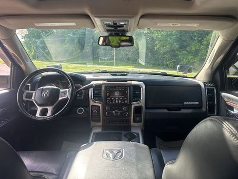 Used 2014 RAM 2500 Laramie w/ Convenience Group AWD/4WD image 12