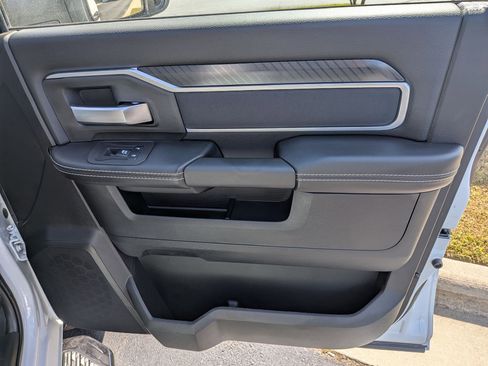 New 2026 RAM 2500 Big Horn AWD/4WD image 33