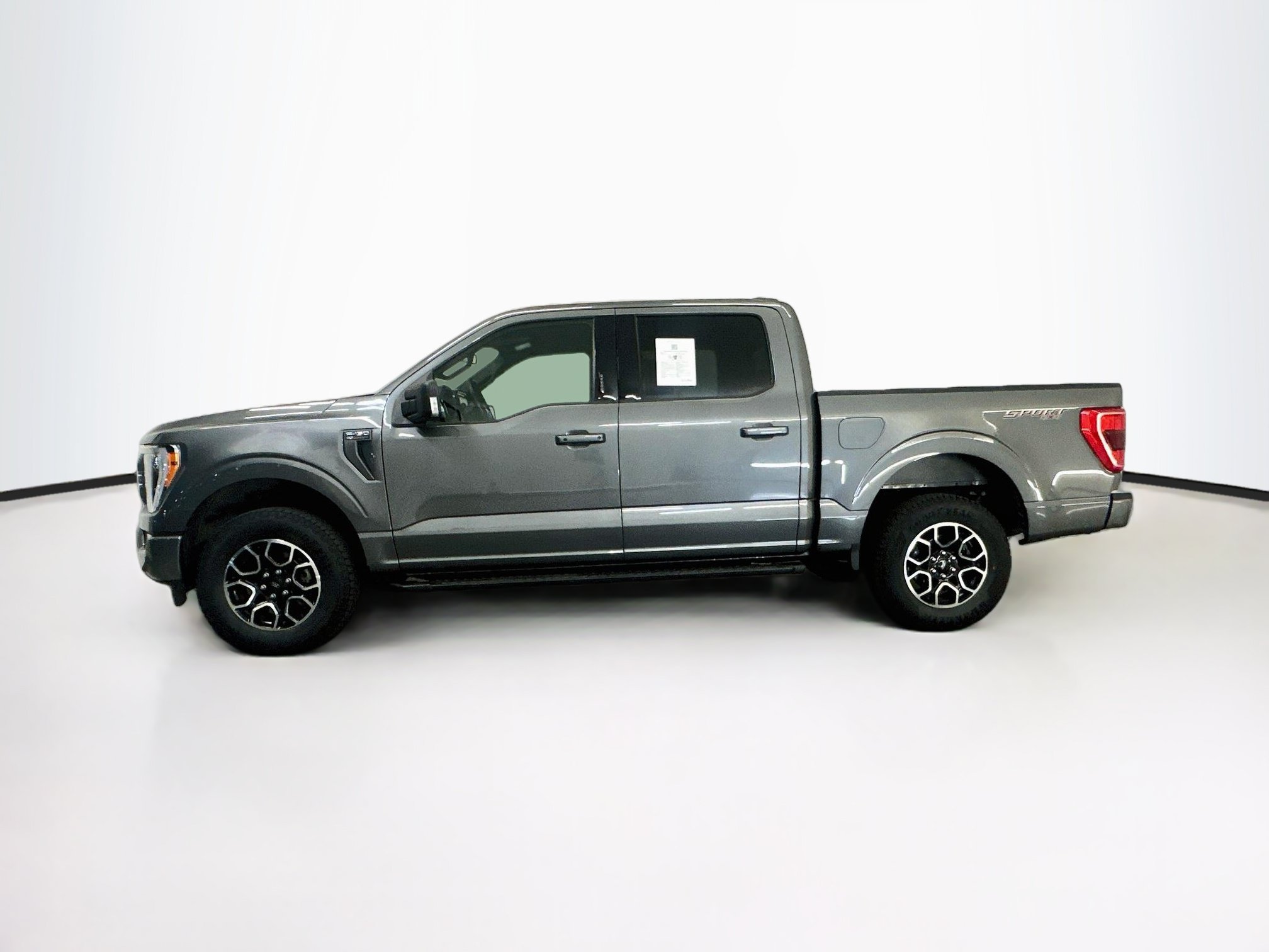 Used 2023 Ford F150 XLT w/ Equipment Group 302A High AWD/4WD image 4
