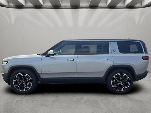 Used 2024 Rivian R1S Adventure AWD/4WD image 2