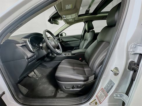 Certified 2025 MAZDA CX-50 AWD 2.5 S w/ Premium Package image 10