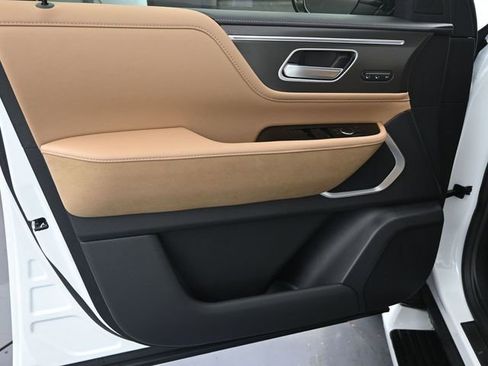 New 2026 INFINITI QX80 Luxe w/ Cargo Package image 9