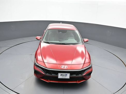 Certified 2024 Hyundai Elantra SE FWD image 34