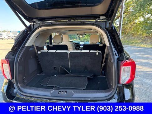 Used 2022 Ford Explorer Platinum w/ Equipment Group 601A AWD/4WD image 20