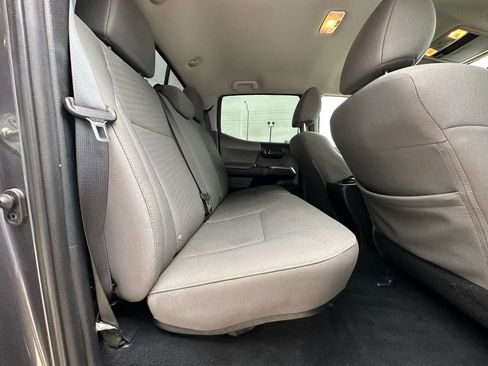 Used 2020 Toyota Tacoma SR5 RWD image 15