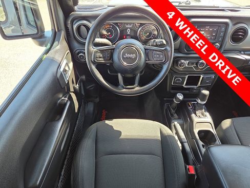 Used 2021 Jeep Wrangler Unlimited Sport AWD/4WD image 11