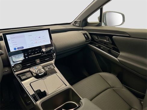 New 2025 Toyota bZ4X AWD image 25