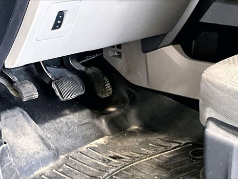 Used 2016 Ford F150 XLT w/ Equipment Group 302A Luxury image 22