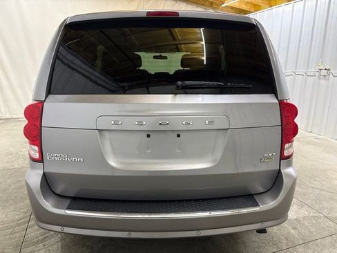 Used 2014 Dodge Grand Caravan SXT w/ Rear Park Assist Package FWD image 7