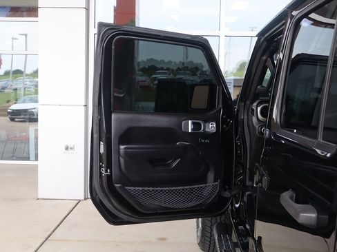 Used 2021 Jeep Wrangler Unlimited Sport AWD/4WD image 13