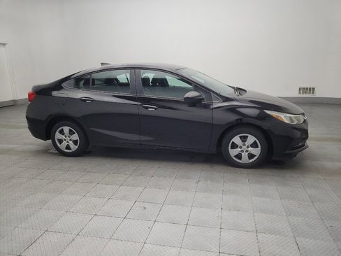 Used 2018 Chevrolet Cruze LS image 11