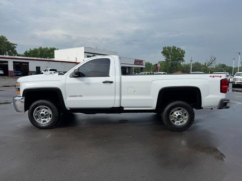 Used 2016 Chevrolet Silverado 2500 W/T w/ WT Convenience Package AWD/4WD image 2