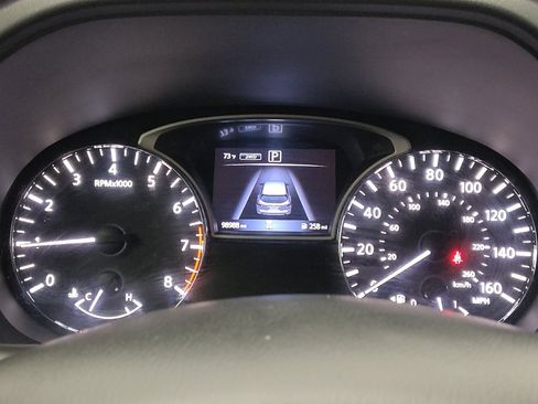 Used 2019 Nissan Pathfinder S AWD/4WD image 23