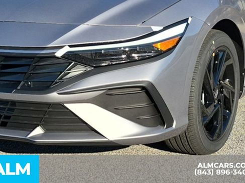 Certified 2026 Hyundai Elantra Sport FWD image 11