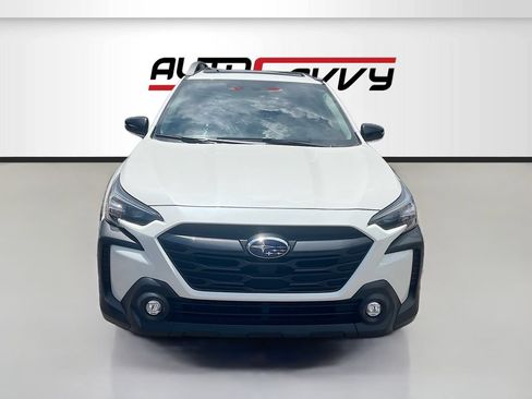 Used 2025 Subaru Outback Premium w/ Popular Package #1A AWD/4WD image 2