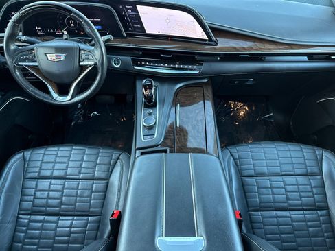 Used 2022 Cadillac Escalade ESV Sport Platinum image 14