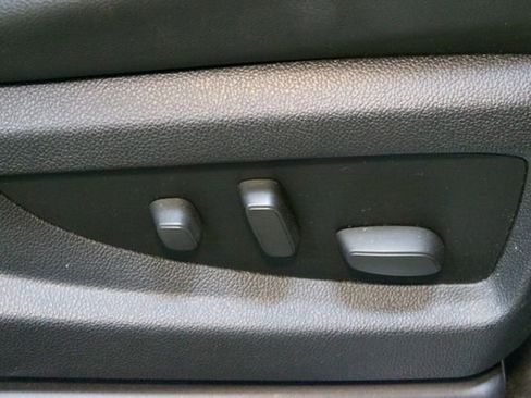 Used 2016 Chevrolet Tahoe LTZ AWD/4WD image 12