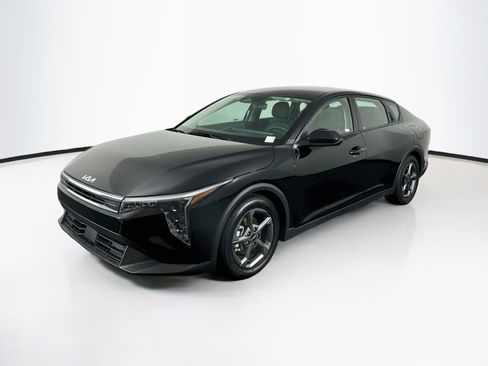 Used 2025 Kia K4 FWD image 3