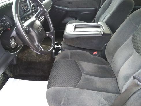 Used 2002 Chevrolet Avalanche 4x4 w/ Convenience Pkg image 19