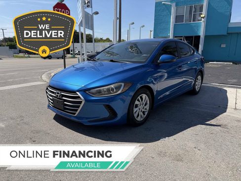 Used 2017 Hyundai Elantra SE FWD image 1